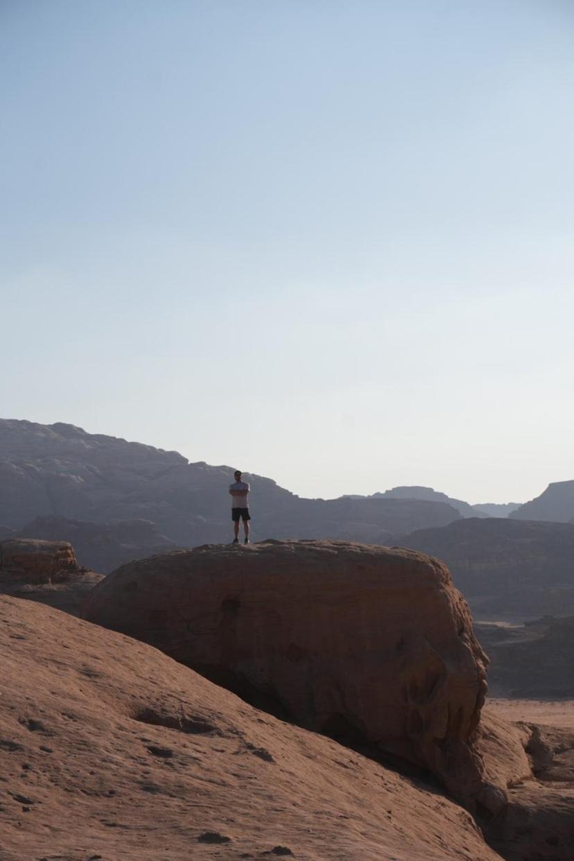 Отель Bedouin Cave Wadi Rum Campsite Экстерьер фото