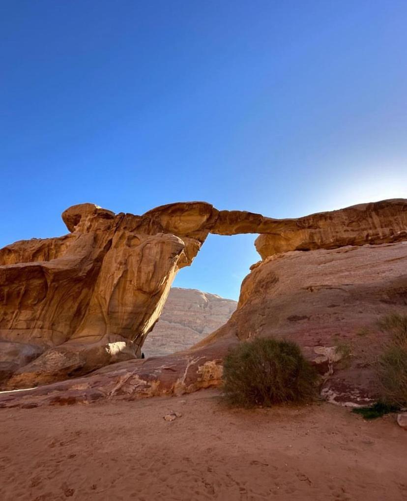 Отель Bedouin Cave Wadi Rum Campsite Экстерьер фото